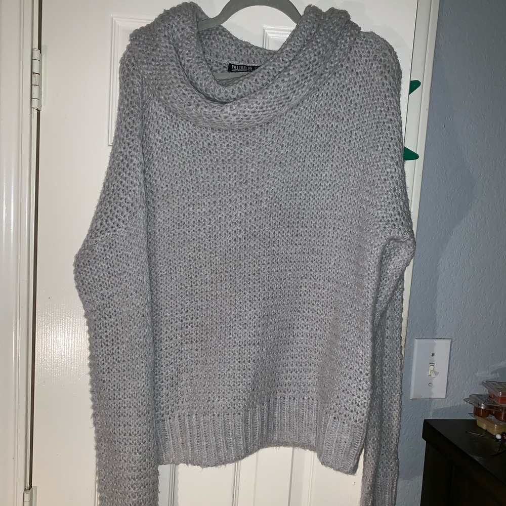 Cotton On sweater